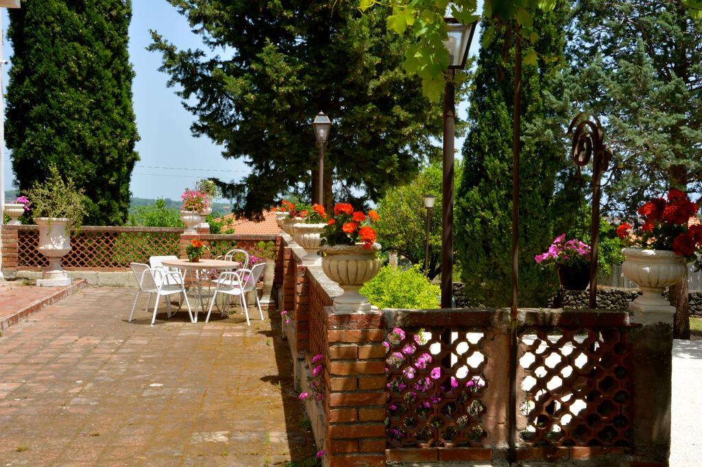 ויאגרנדה Villa Bonaccorso - Antica E Maestosa Villa Con Piscina Ai Piedi Dell'Etna חדר תמונה