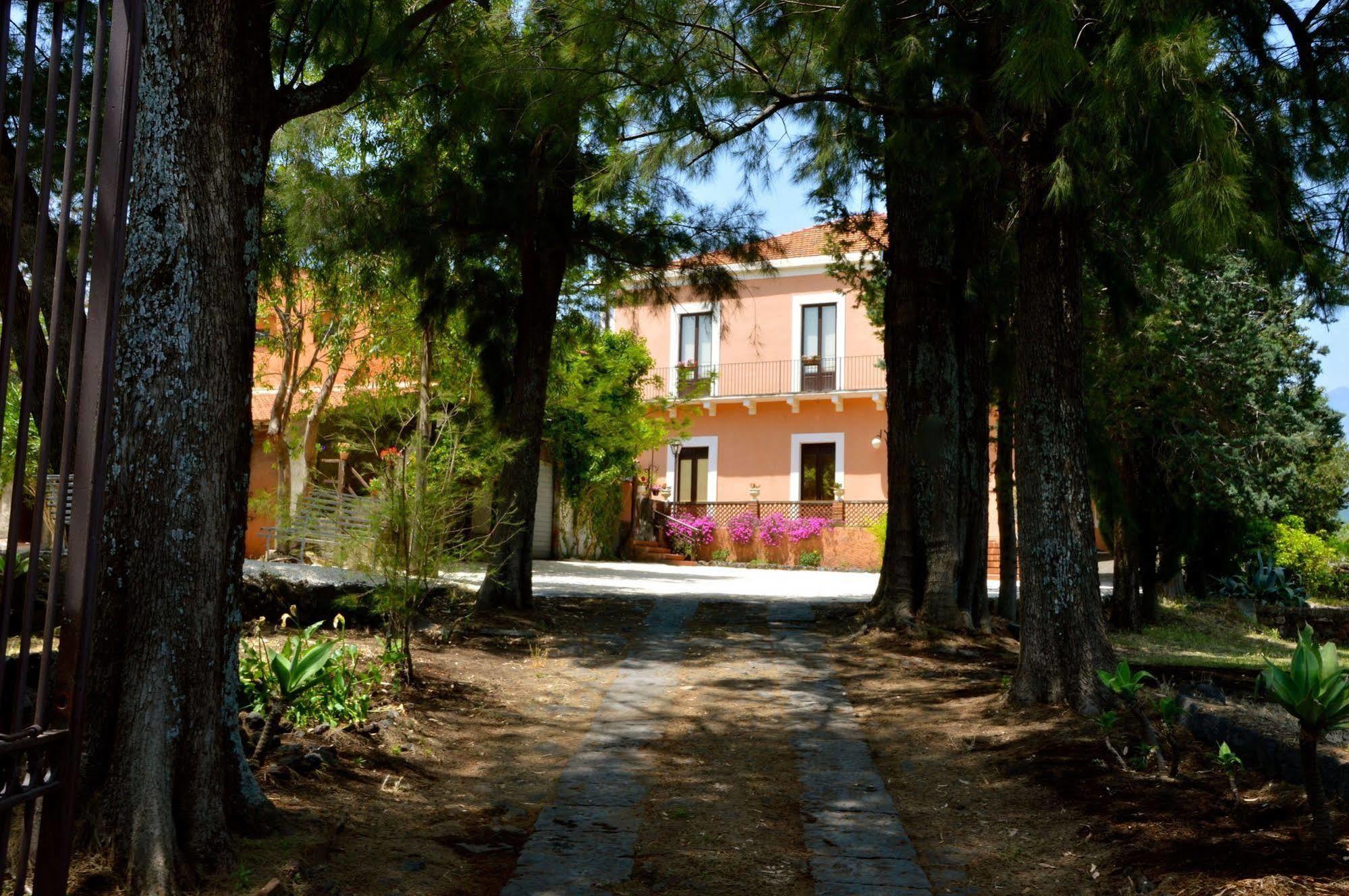 ויאגרנדה Villa Bonaccorso - Antica E Maestosa Villa Con Piscina Ai Piedi Dell'Etna מראה חיצוני תמונה