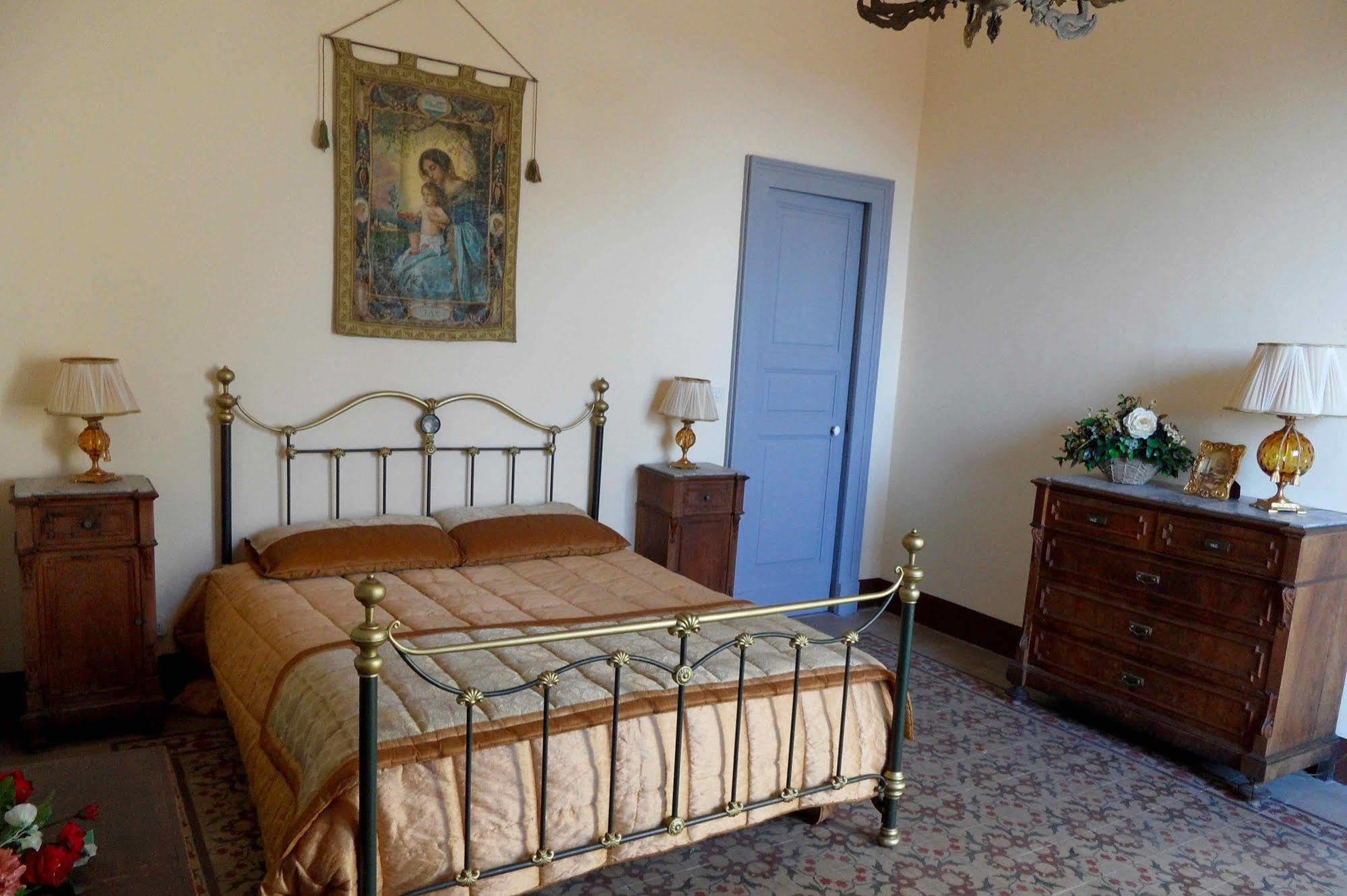 ויאגרנדה Villa Bonaccorso - Antica E Maestosa Villa Con Piscina Ai Piedi Dell'Etna מראה חיצוני תמונה
